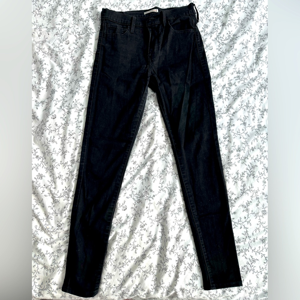 Levi’s Black Skinny Jeans